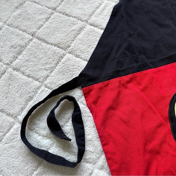 Walt Disney World Disneyland Resort | Red and Black Mickey Mouse Cooking Apron - Picture 6 of 10